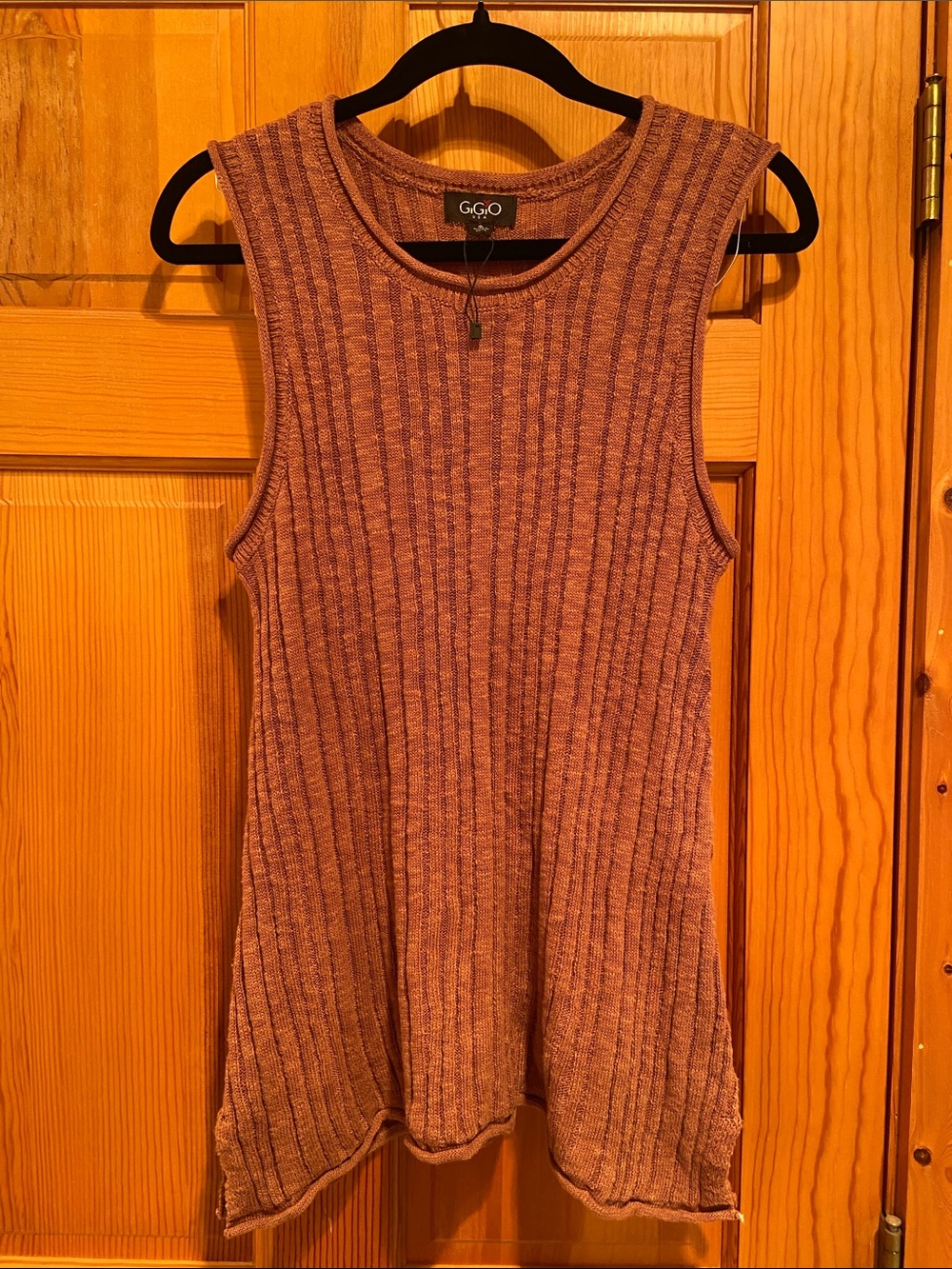 GiGiO Ribbed Sleeveless Knit Tank Top - Rust
